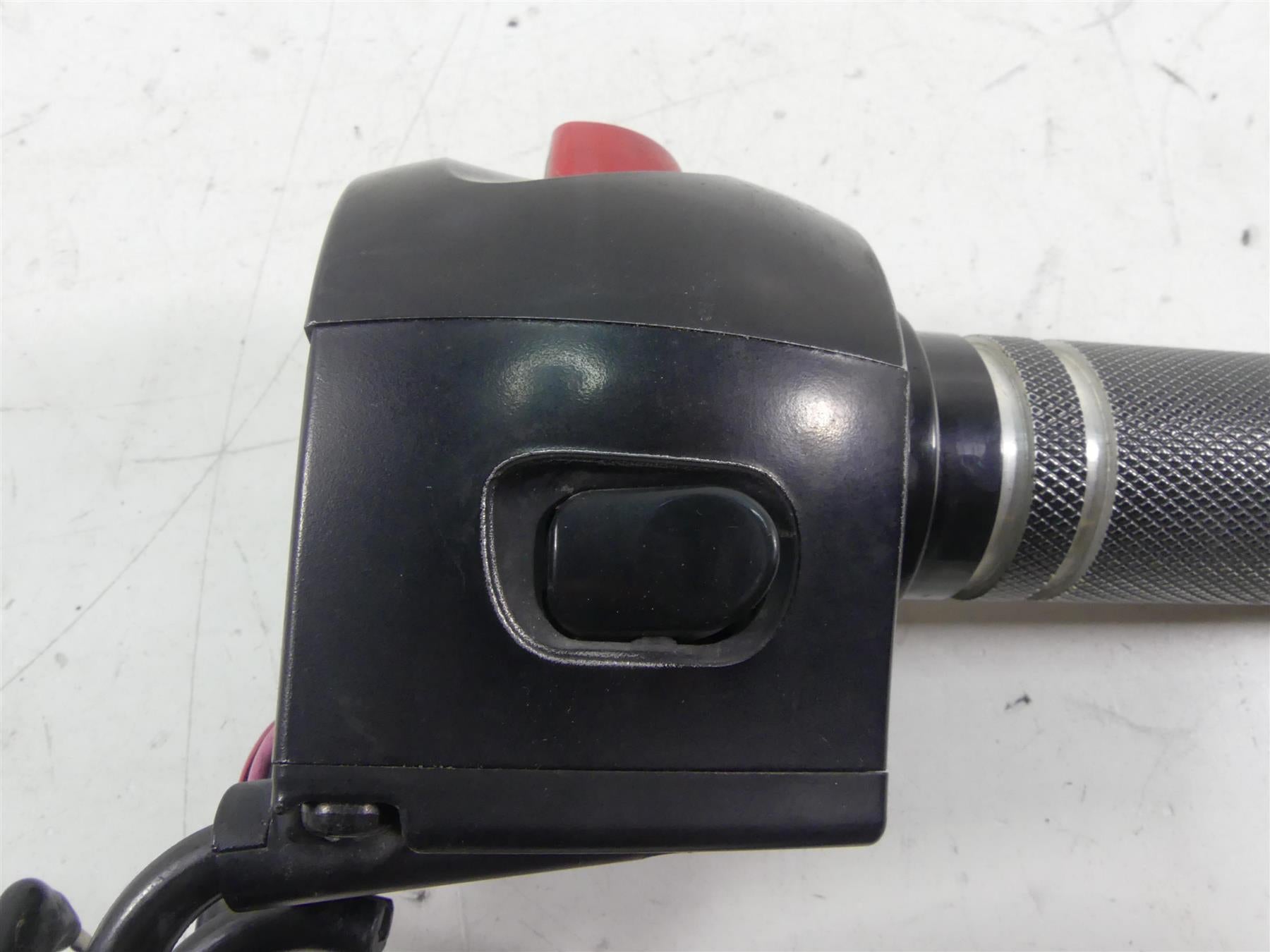 2012 Victory Cross Country Right Start Stop Control Switch & Throttle 4011357 {{ shop.shopifyCountryName }} - Mototech271