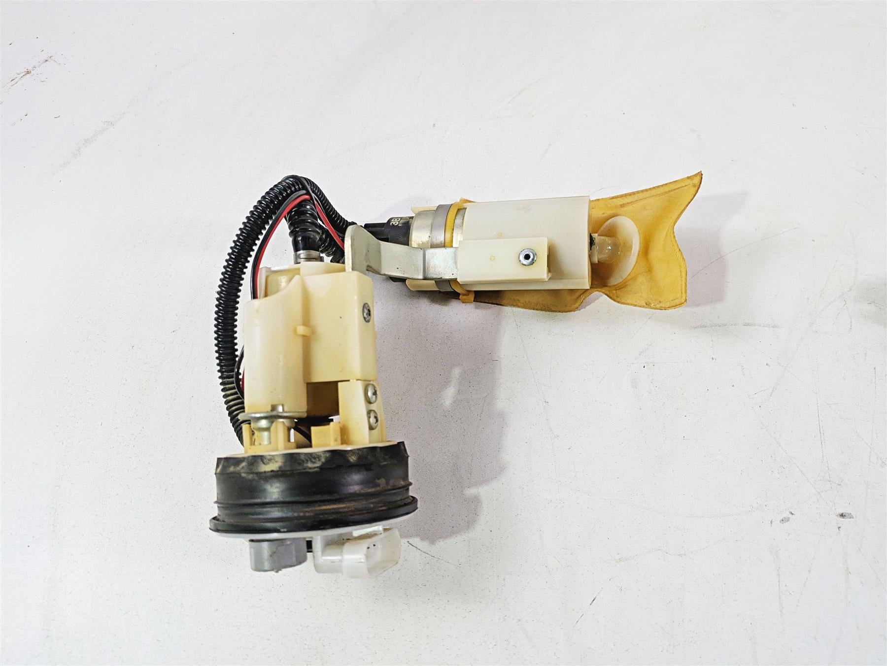 2022 Ducati Scrambler Desert Sled Fuel Gas Petrol Pump & Level Sender 16014853A {{ shop.shopifyCountryName }} - Mototech271
