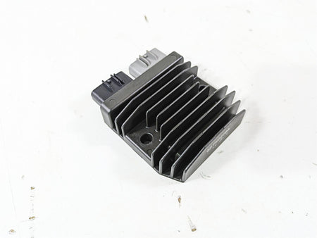 2022 Yamaha YXZ1000 R Rectifier Voltage Regulator B5H-81960-00-00 FH027DA {{ shop.shopifyCountryName }} - Mototech271