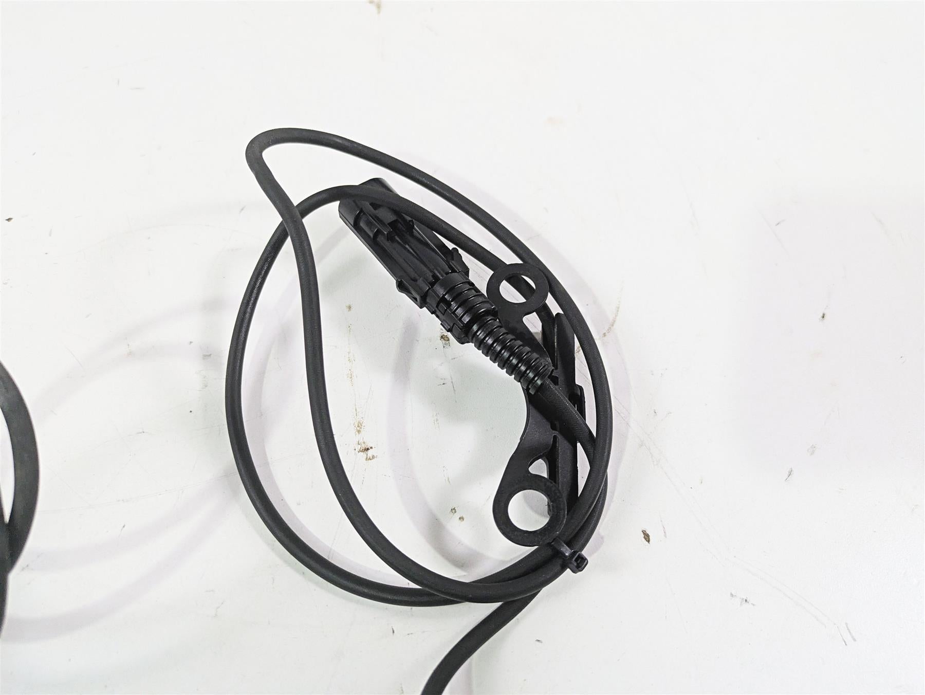 2014 Harley FLS Softail Slim Abs Wheel Speed Sensor Set 40982-11 40985-11 {{ shop.shopifyCountryName }} - Mototech271