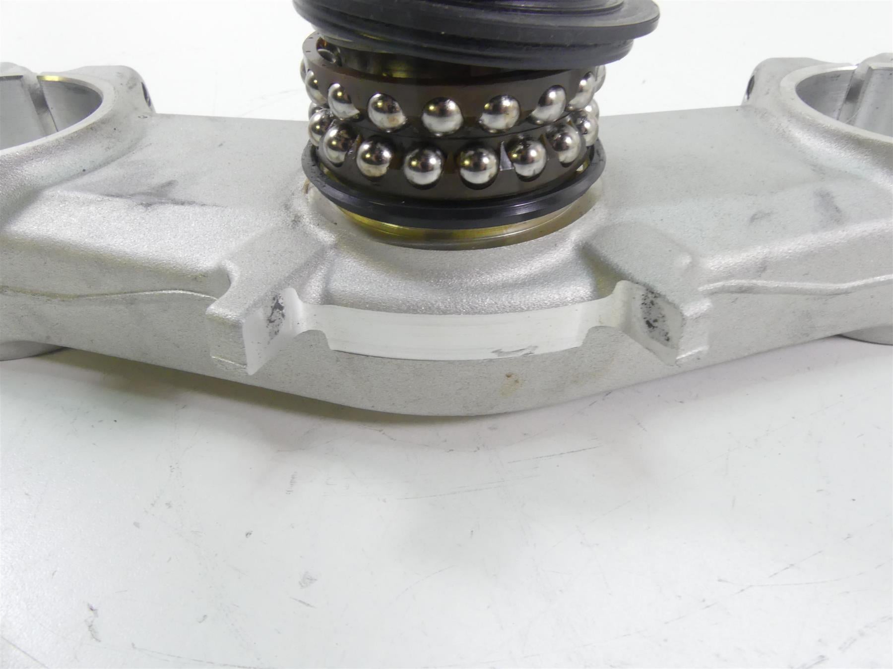2013 Kawasaki ZX636 ZX6R Ninja Lower Triple Tree Steering Clamp 44037-0136 {{ shop.shopifyCountryName }} - Mototech271