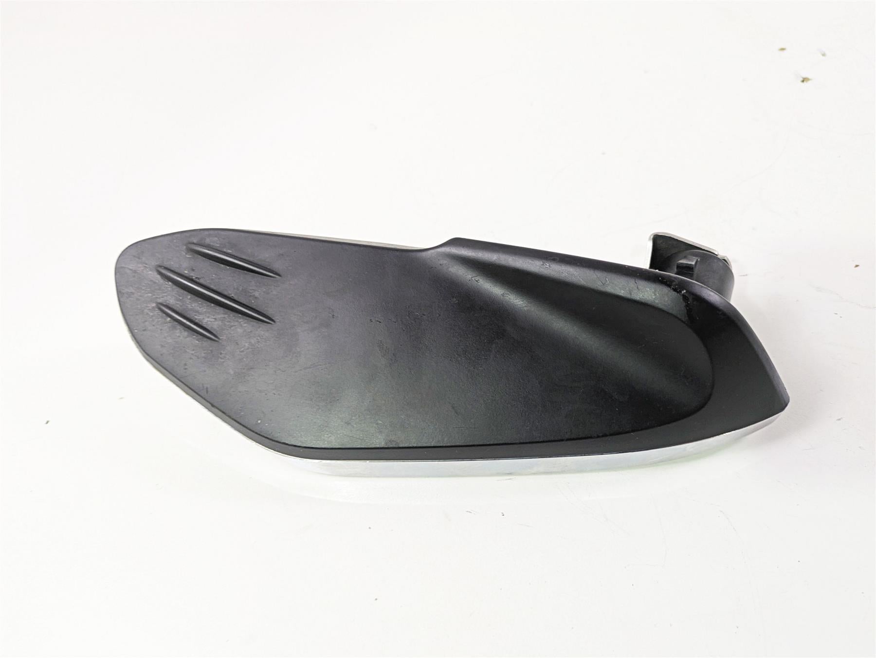 2014 BMW K1600 GTL K48 Left Front Wind Deflector 46637727533 {{ shop.shopifyCountryName }} - Mototech271