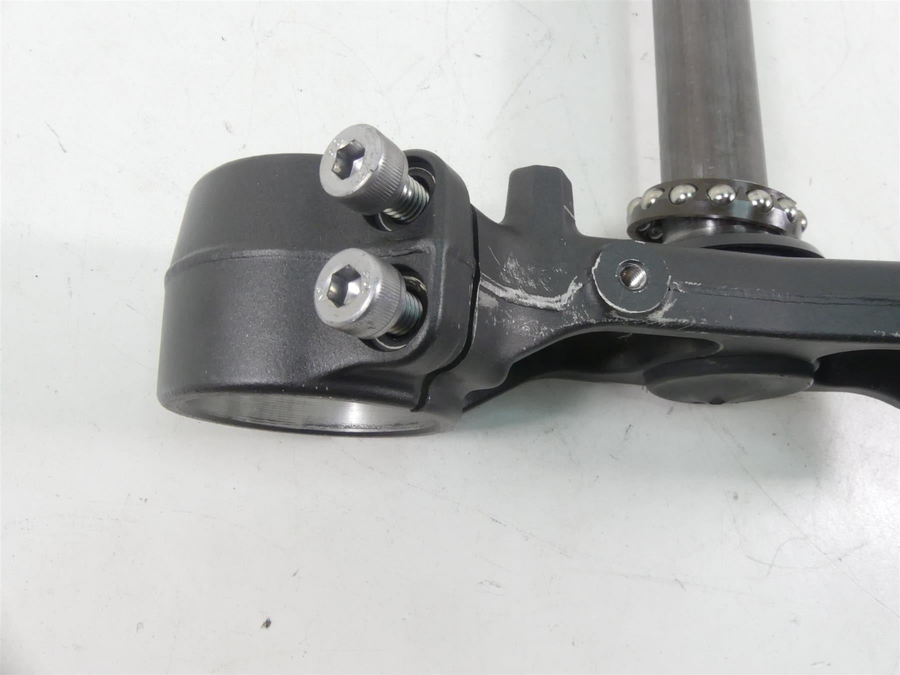 2015 Yamaha MT09 FZ09 Lower Triple Tree Steering Clamp 52mm 1RC-23340-11-00 {{ shop.shopifyCountryName }} - Mototech271
