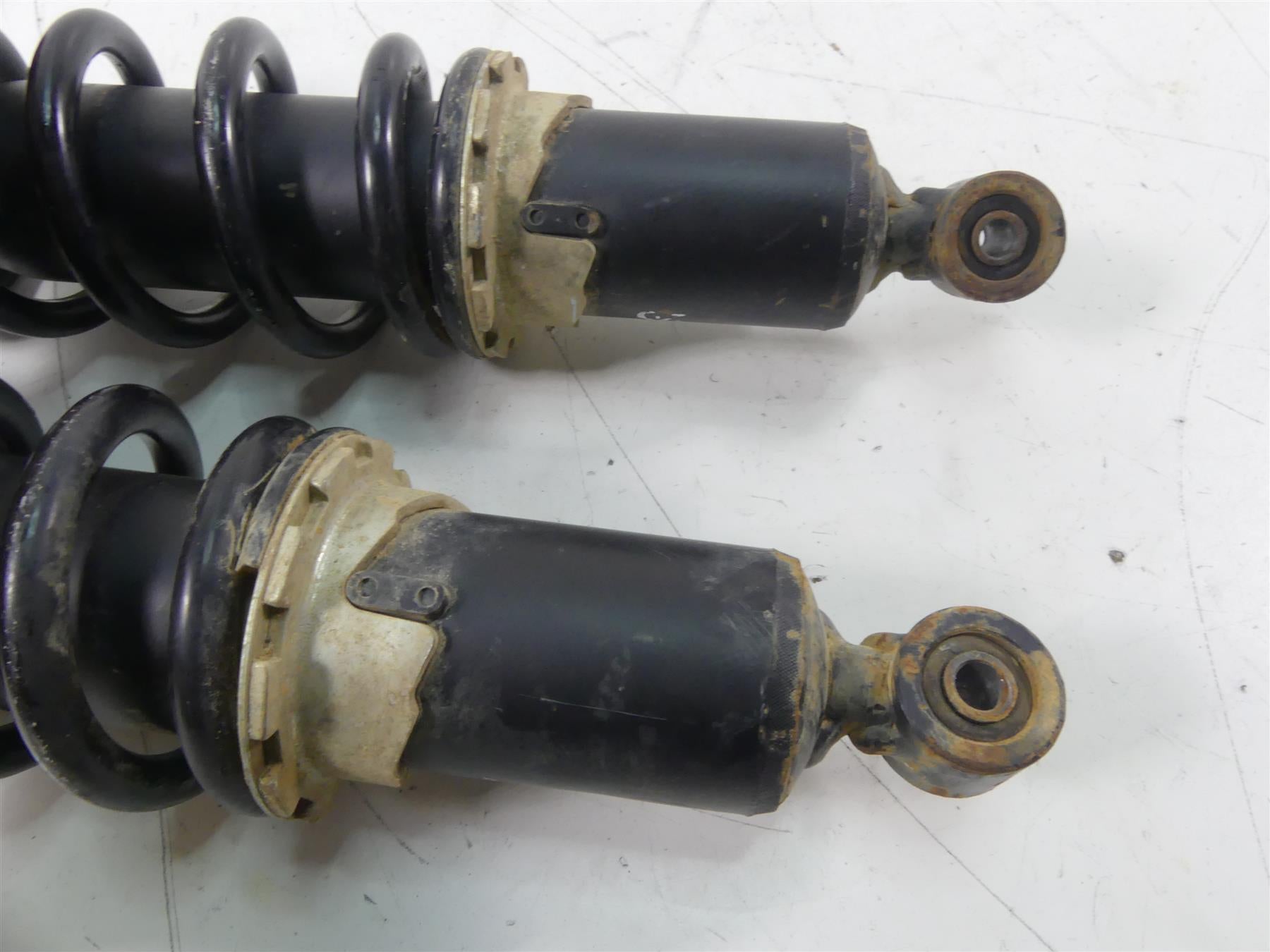 2020 Can-Am Commander 1000R XT Rear Suspension Damper Shock Set 706000615 {{ shop.shopifyCountryName }} - Mototech271