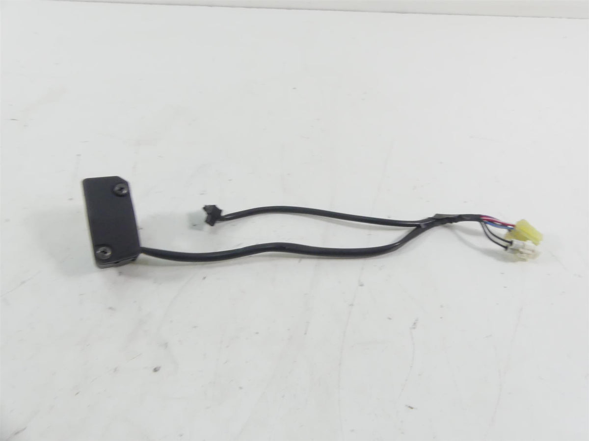 2013 Yamaha VMX17 V-Max 1700 Right Start Stop Control Switch 2S3-83975-00-00 {{ shop.shopifyCountryName }} - Mototech271
