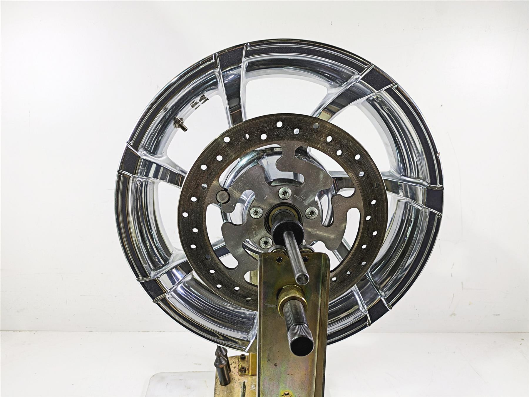 2011 Harley Touring CVO E-Glide Front Rear Agitator Chrome Wheel Set 47957-10 {{ shop.shopifyCountryName }} - Mototech271