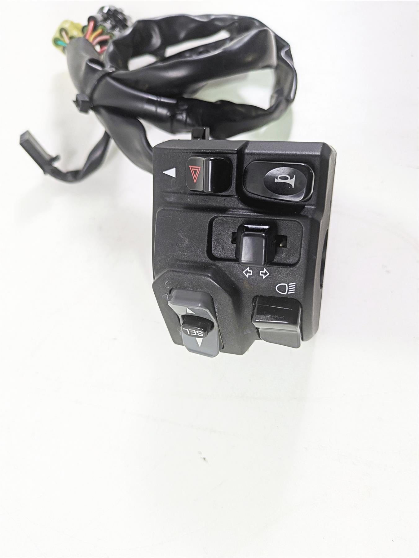 2020 Kawasaki ZX6R ZX636 Ninja Left Hand Control Switch 46091-0420