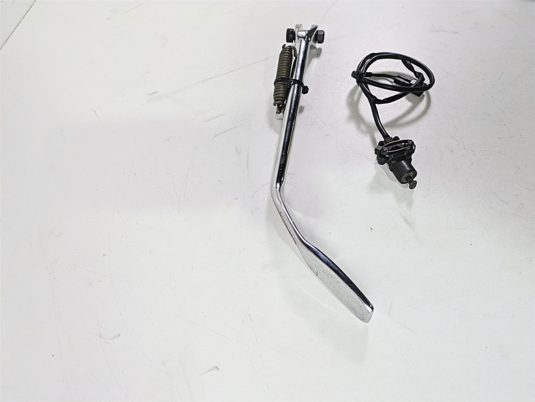 2017 Indian Chieftain Limited Side Chrome Kickstand Kick Stand & Switch 5139983 {{ shop.shopifyCountryName }} - Mototech271