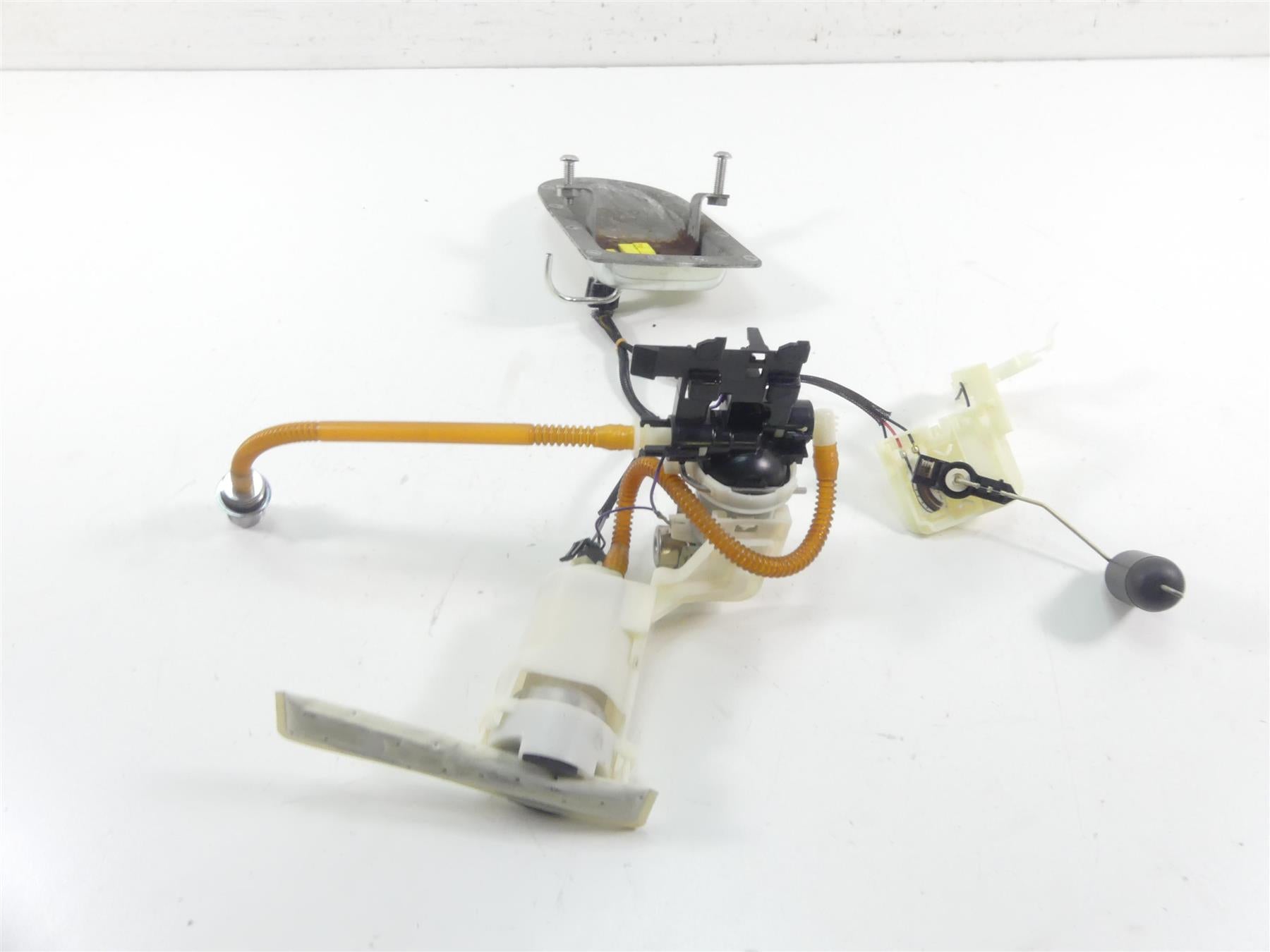 2014 Harley FXDF Dyna Fat Bob Fuel Gas Petrol Pump - Tested 75218-04D {{ shop.shopifyCountryName }} - Mototech271