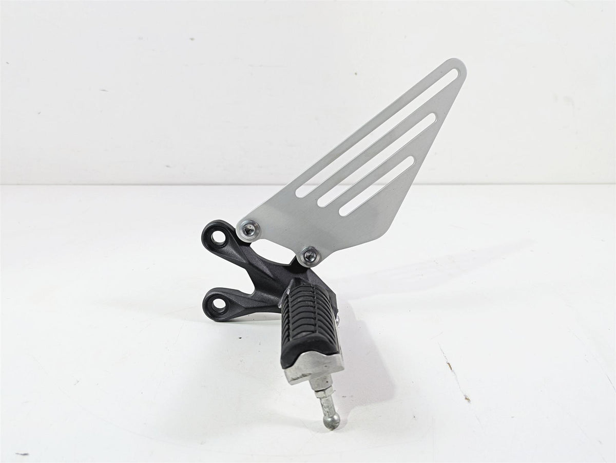 2023 Kawasaki ZX1400 ZX14R Ninja Front Left Rider Foot Peg Footpeg 35063-1337 {{ shop.shopifyCountryName }} - Mototech271