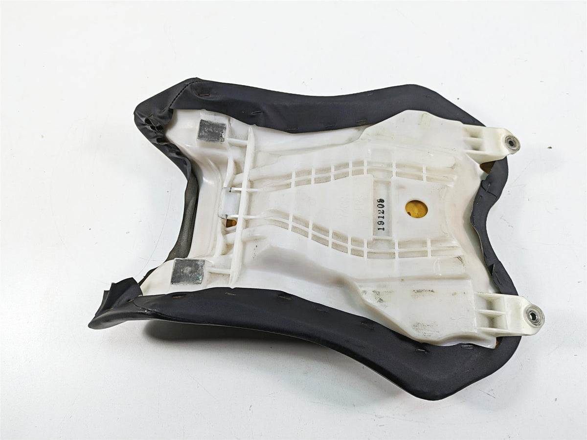 2007 Yamaha R1 YZFR1 Front Seat Saddle 4C8-24710-00-00 {{ shop.shopifyCountryName }} - Mototech271