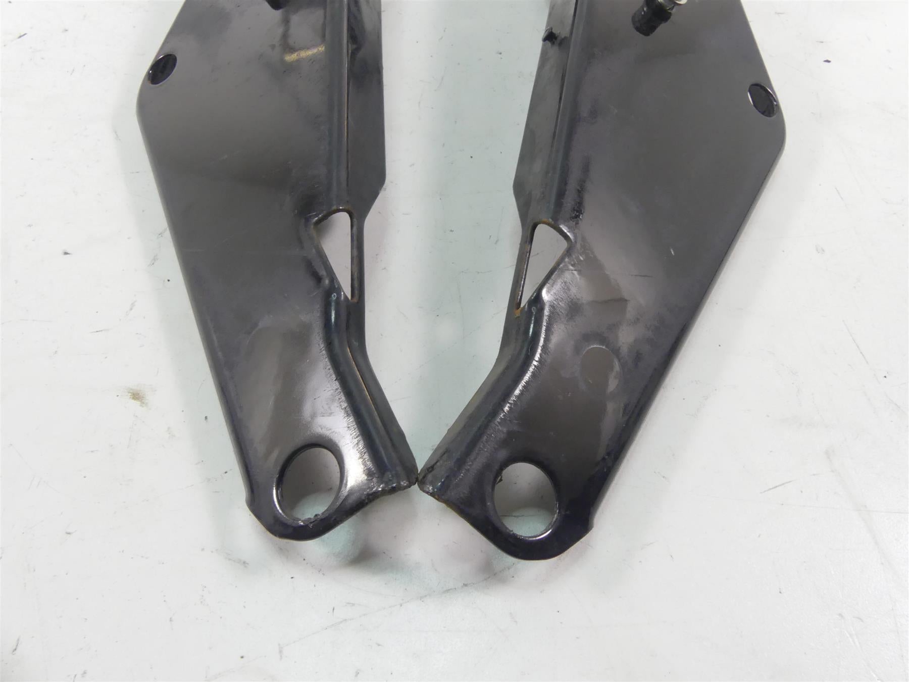 2013 Harley Touring FLHTK Electra Glide Front Fairing Bracket Set 58478-96 {{ shop.shopifyCountryName }} - Mototech271