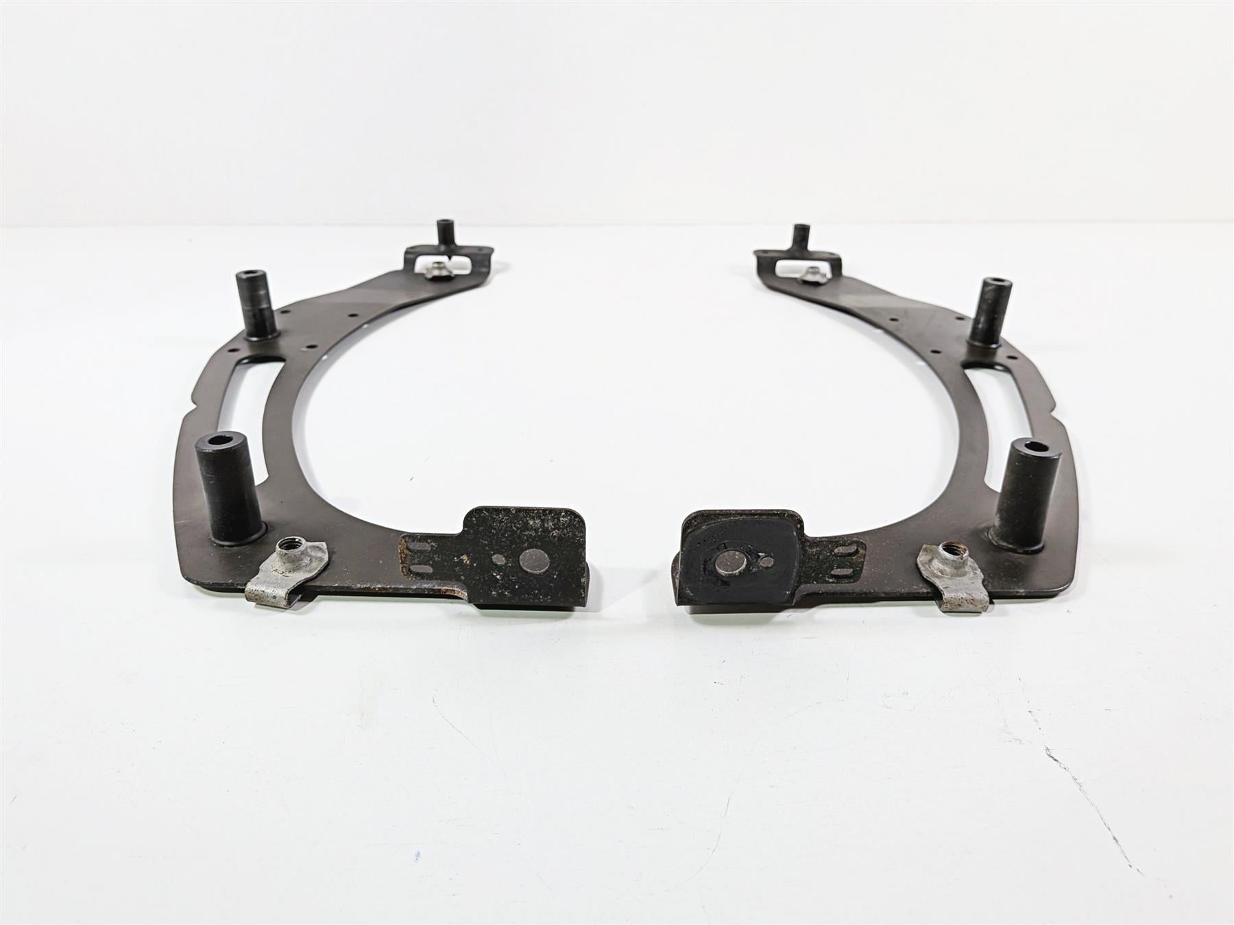 2016 Victory Cross Country Saddle Bag Mounts Holder Carrier 1017862 1017863 {{ shop.shopifyCountryName }} - Mototech271