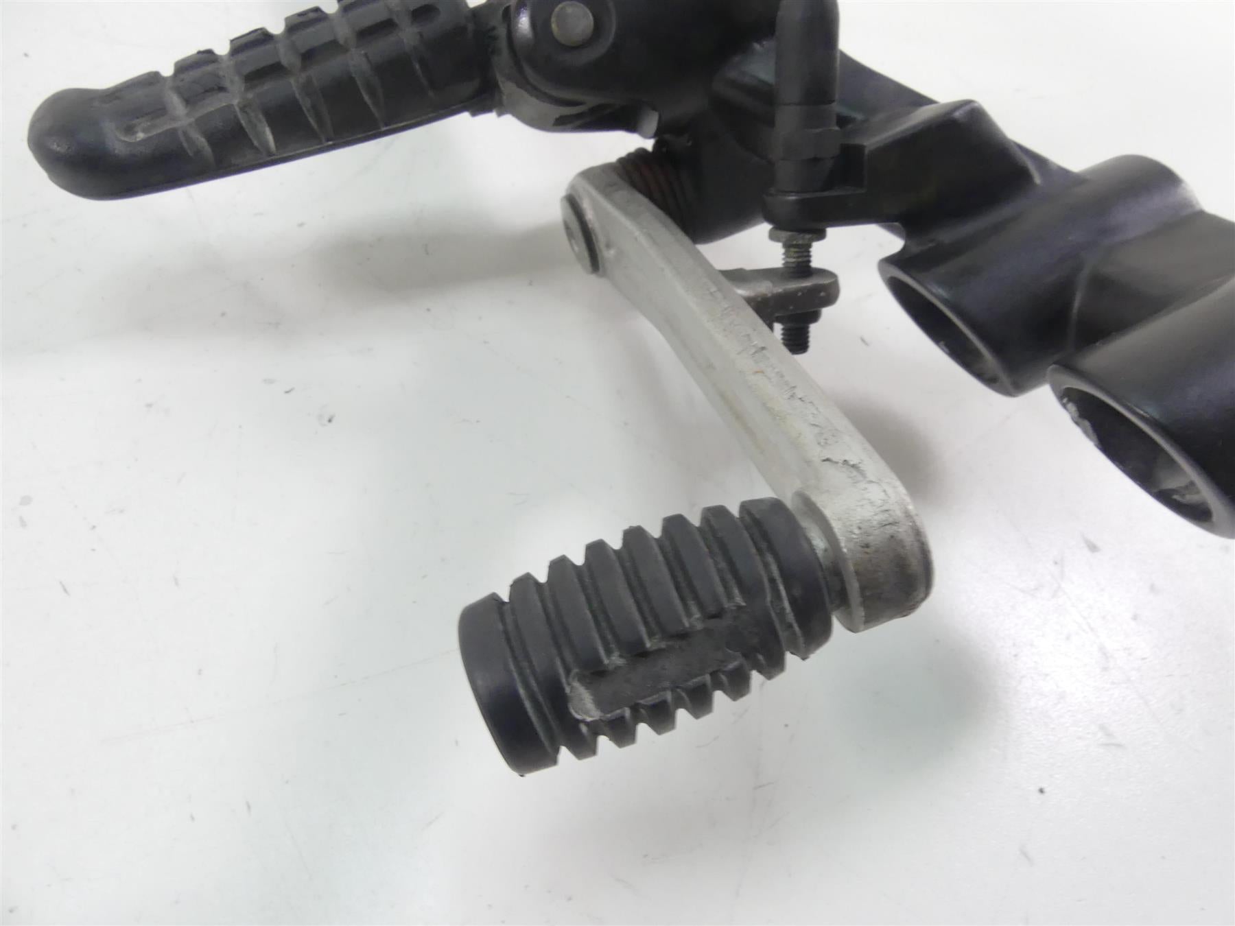 2007 Ducati Sport Classic GT1000 Right Footpeg Rest & Brake Pedal Set 82411201BB {{ shop.shopifyCountryName }} - Mototech271