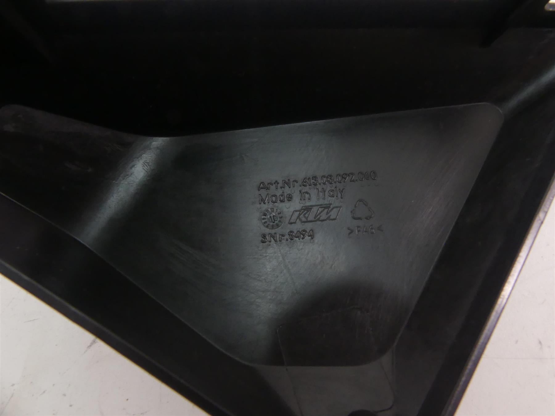 2015 KTM 1290R Super Duke Left Right Side Infill Cover Fairing Set 61303092000 {{ shop.shopifyCountryName }} - Mototech271