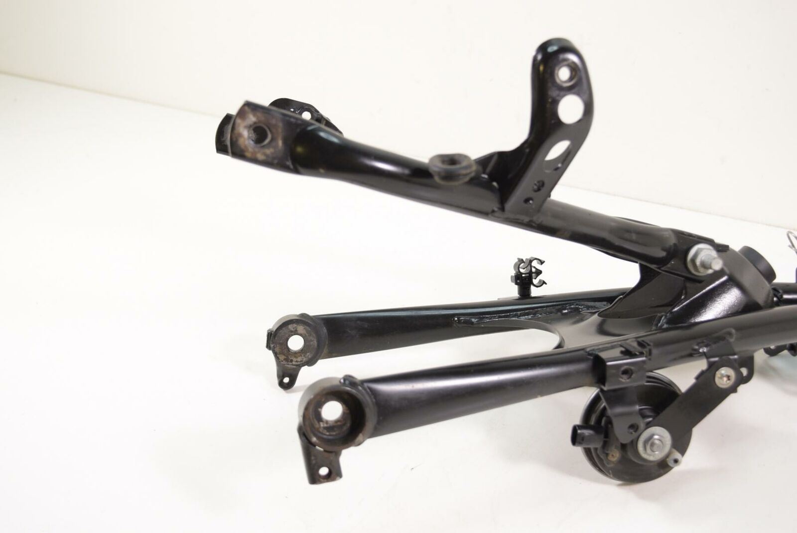 2012 BMW R1200 GS K25 Straight Main Frame Chassis Slvg 46517720198 {{ shop.shopifyCountryName }} - Mototech271