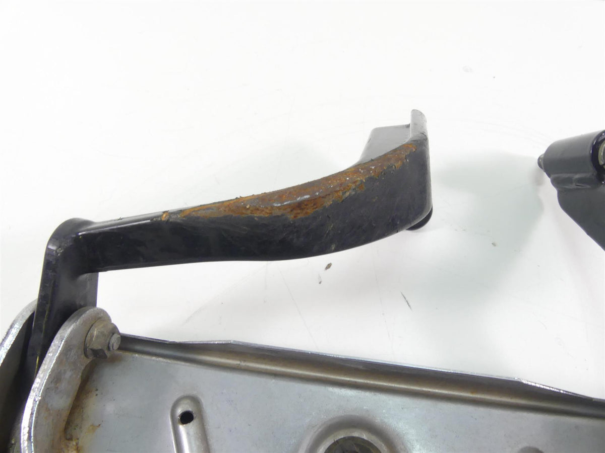 2013 Harley Touring FLHX Street Glide Left Front Floor Board & Shifter 50688-04 {{ shop.shopifyCountryName }} - Mototech271