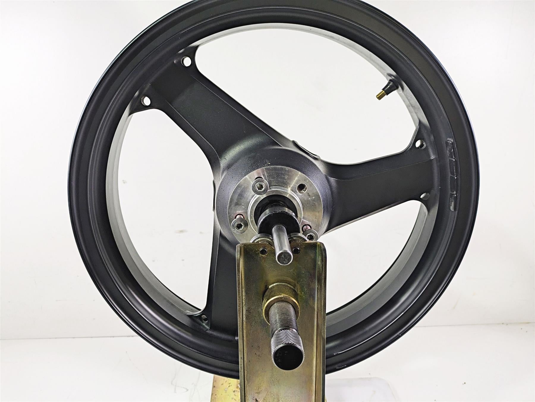 2005 Kawasaki ZX12R Ninja Straight 17x3.5 Front Wheel Rim - Read 41073-1652-R2 {{ shop.shopifyCountryName }} - Mototech271