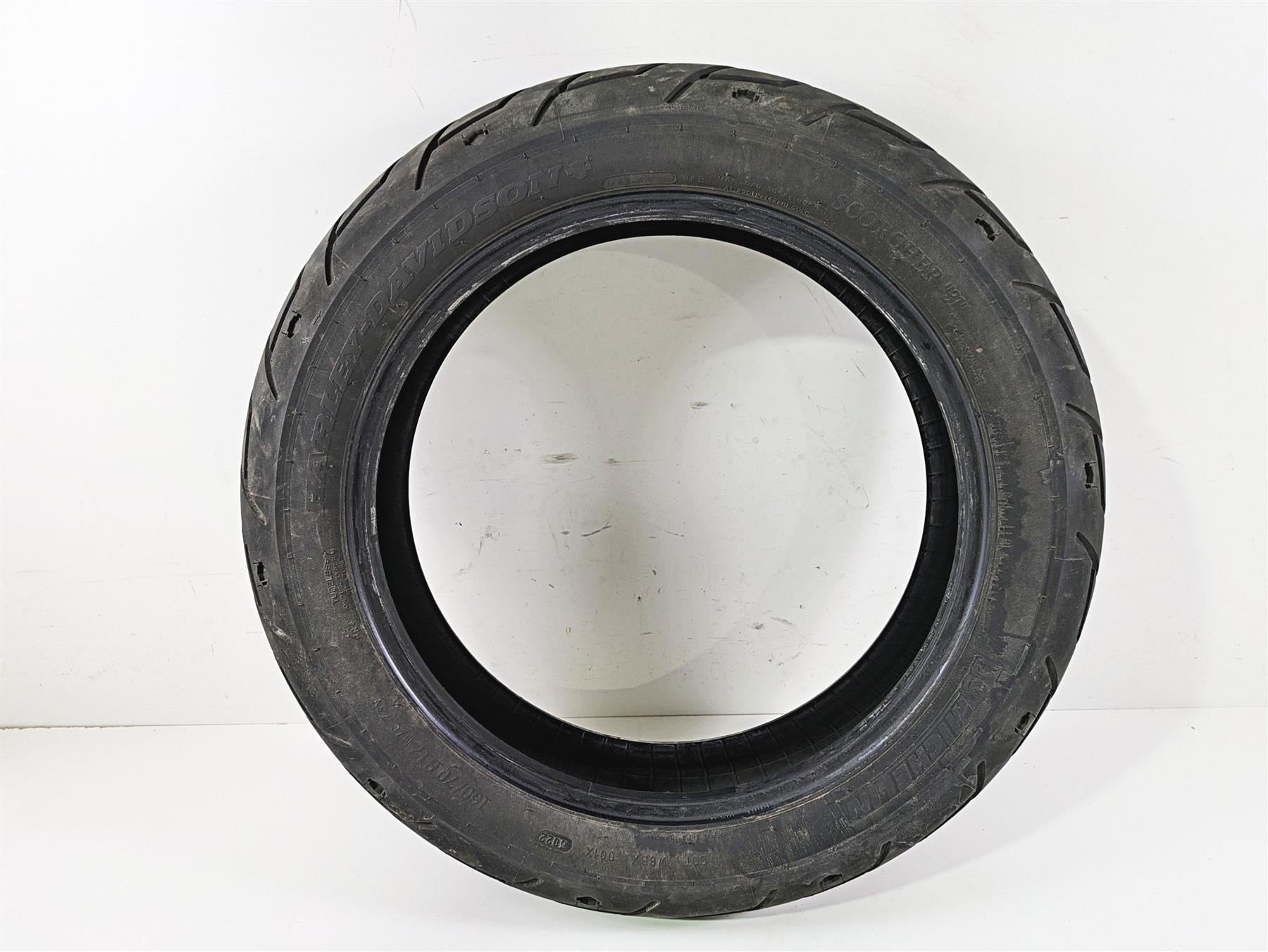 Used Rear Motorcycle Tire Michelin Scorcher 31 160/70B17 43250-07B | Mototech271