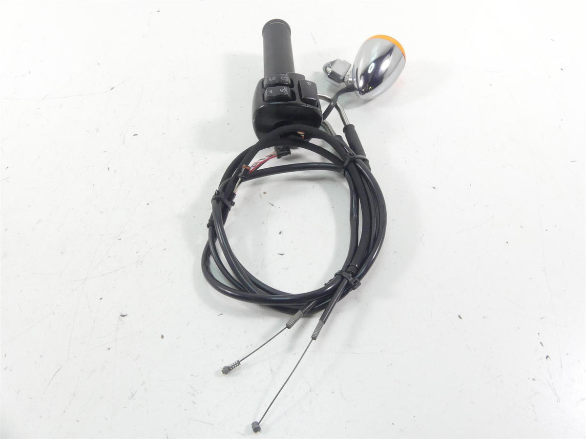2015 Harley FXDF Dyna Fat Bob Right Control Switch Throttle + Blinker 72944-12 {{ shop.shopifyCountryName }} - Mototech271