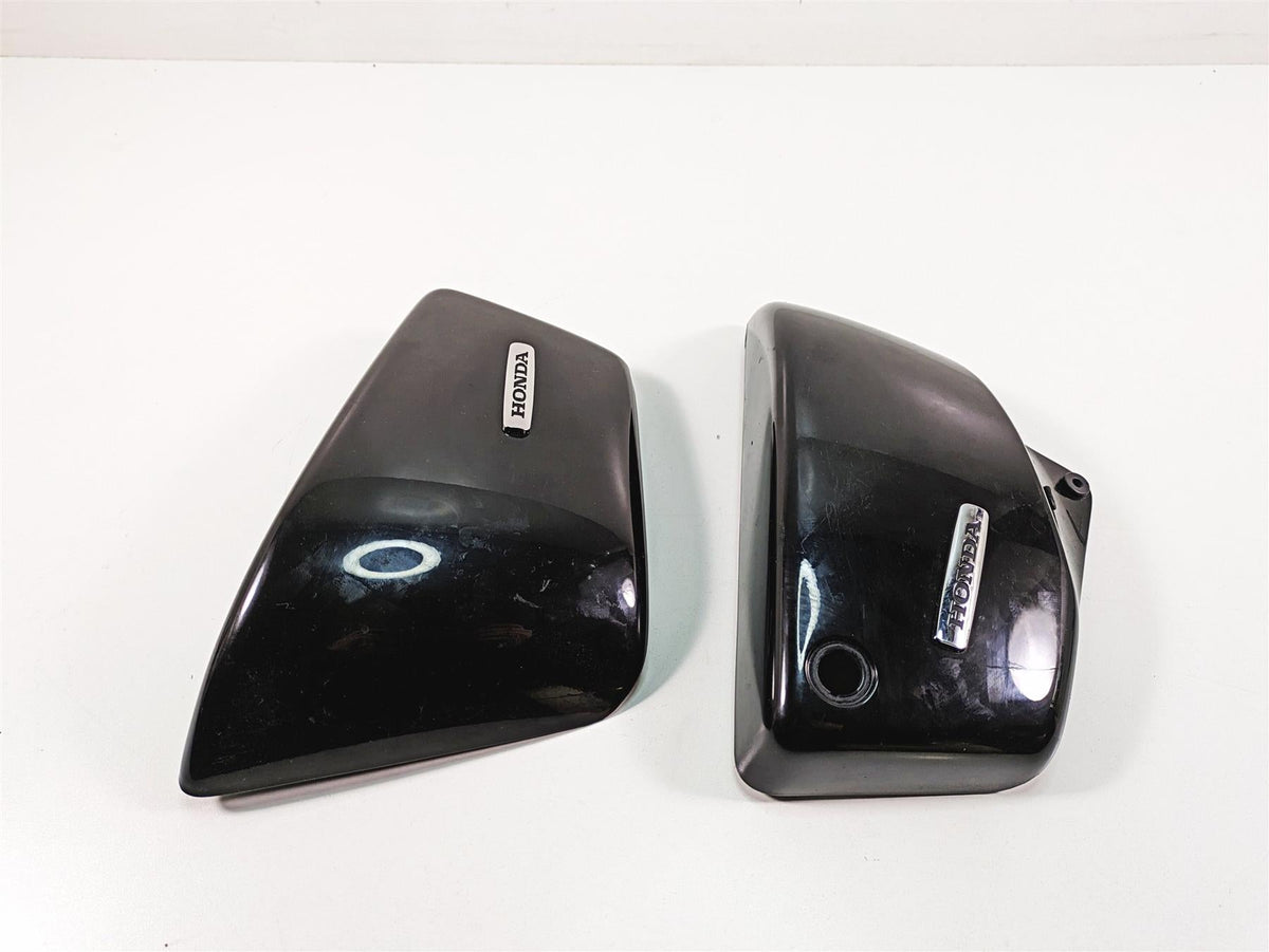 2006 Honda VT1100 C2 Shadow Side Cover Fairing Cowl Set 83610-MCK-A70Z {{ shop.shopifyCountryName }} - Mototech271