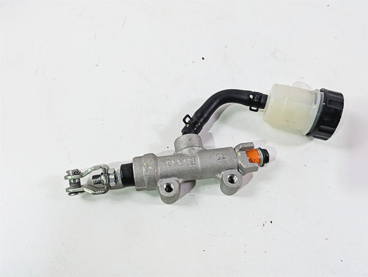 2020 Kawasaki Z900 ZR900 Rear Brake Master Cylinder 1/2" 43015-0650 {{ shop.shopifyCountryName }} - Mototech271