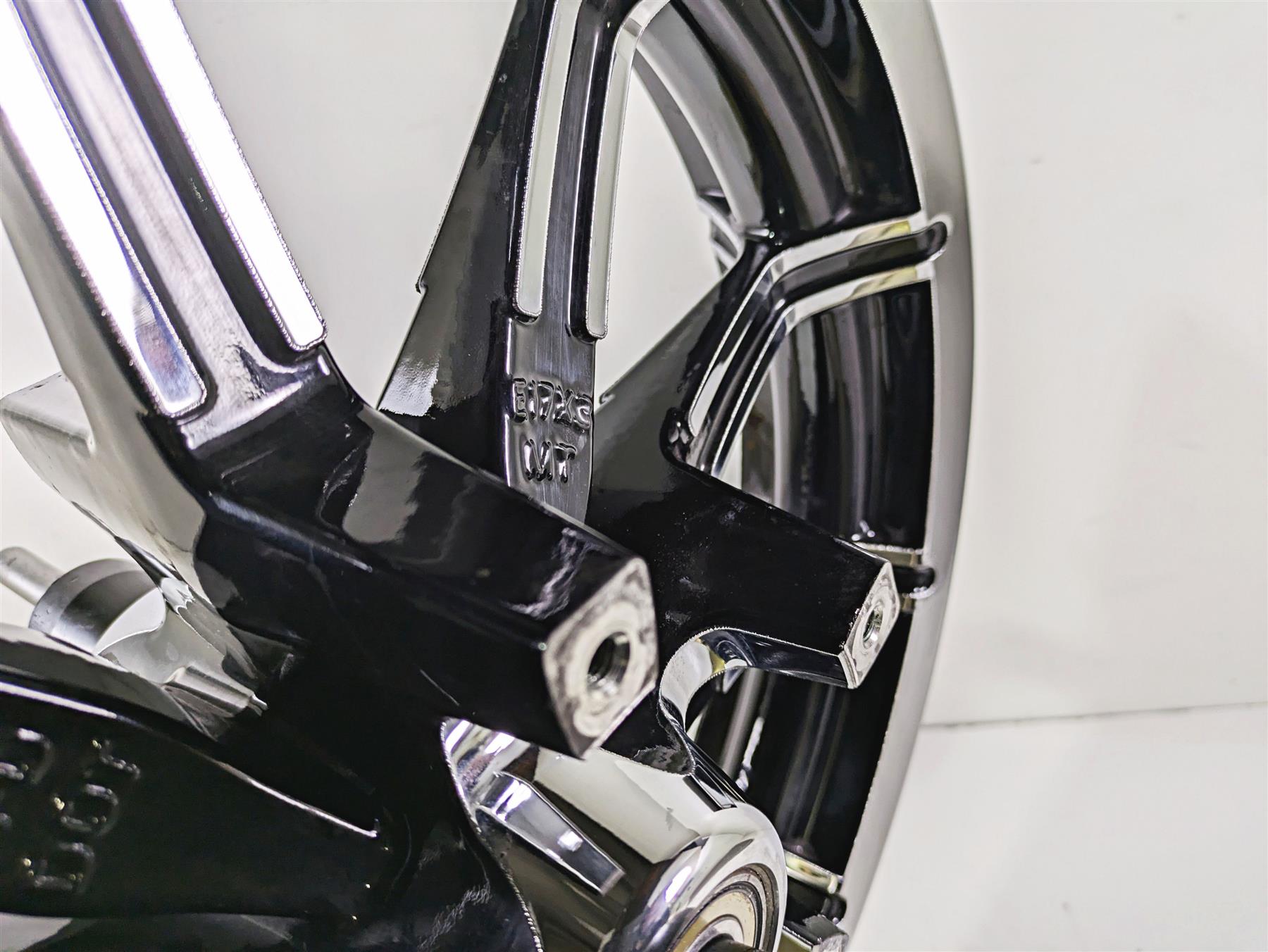 2015 Harley Touring FLHTKL E -Glide Low 17x3 Front Wheel Impeller 10Sp 43300386 {{ shop.shopifyCountryName }} - Mototech271