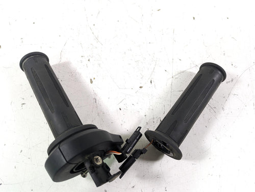 2022 BMW R1250 RT K052 Left Right Heated Hand Grip Set 61318549455 61318552124 | Mototech271
