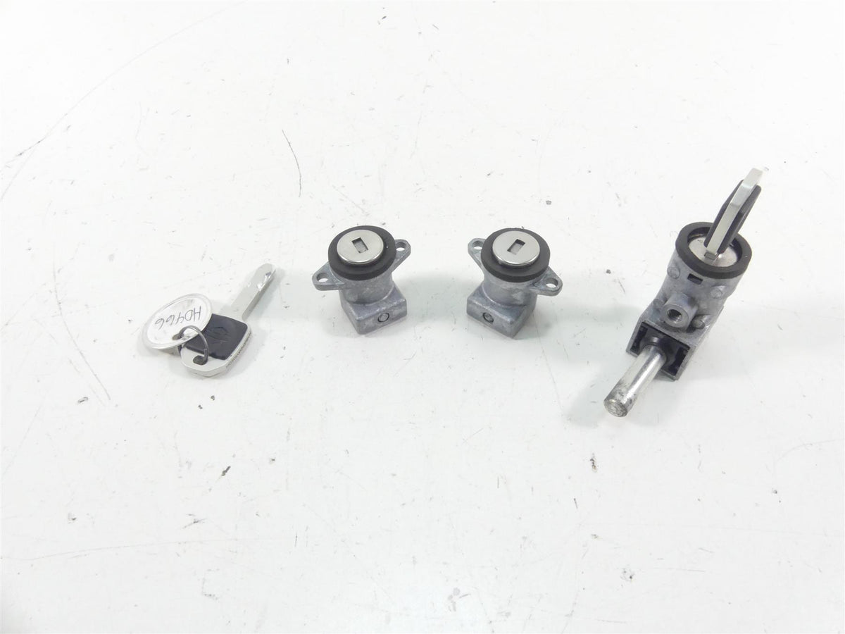 2021 Harley Softail FLSB Sport Glide Steering Fork Bag Lock + Key Set 45600050 {{ shop.shopifyCountryName }} - Mototech271