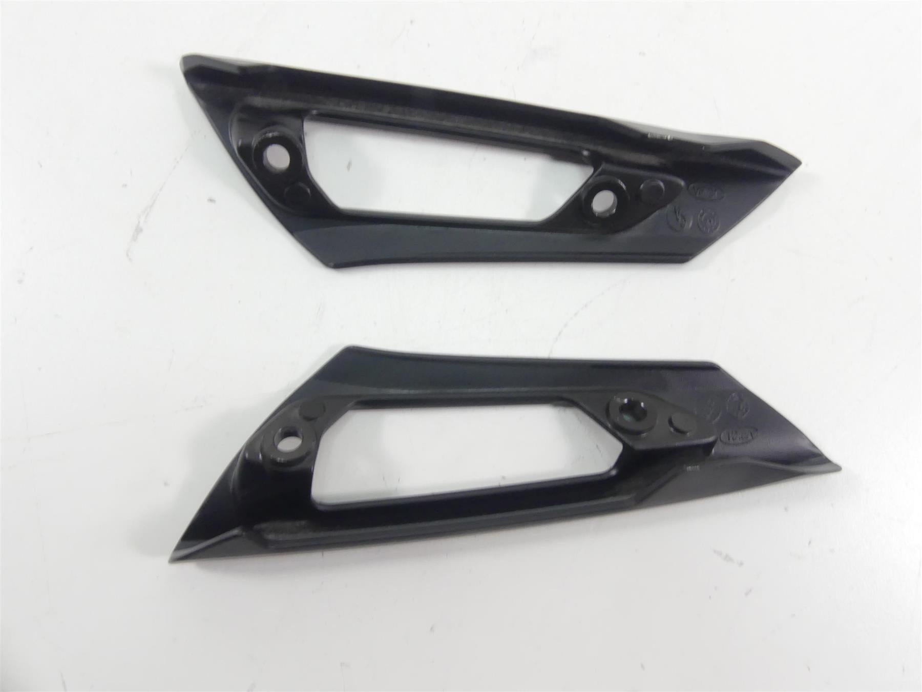 2022 Indian FTR1200 S Rear Passenger Grab Rail Handle Set 5142162 5142163 {{ shop.shopifyCountryName }} - Mototech271