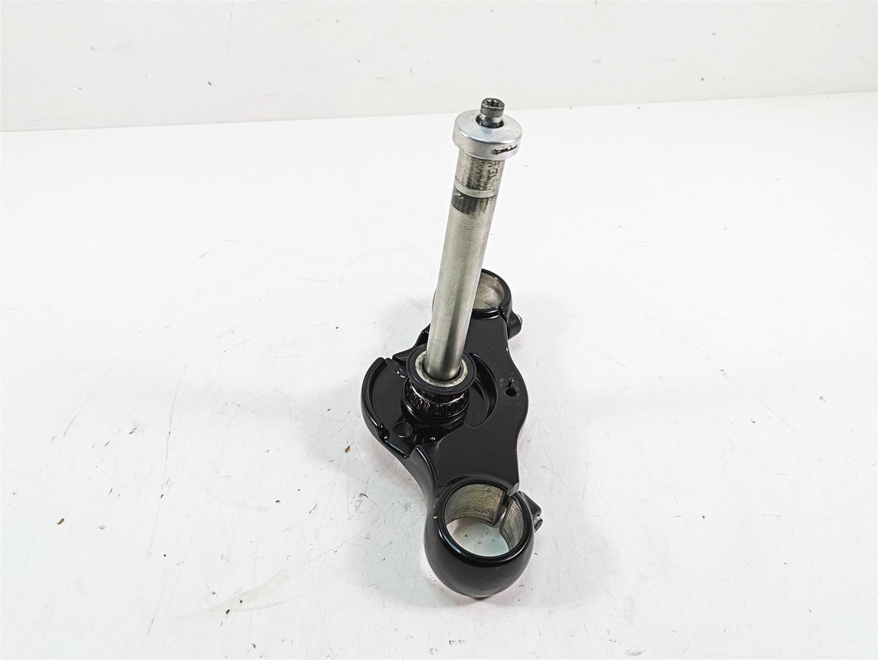 2020 Harley Softail FXBB Street Bob Lower Triple Tree Clamp 49mm 45900170 {{ shop.shopifyCountryName }} - Mototech271