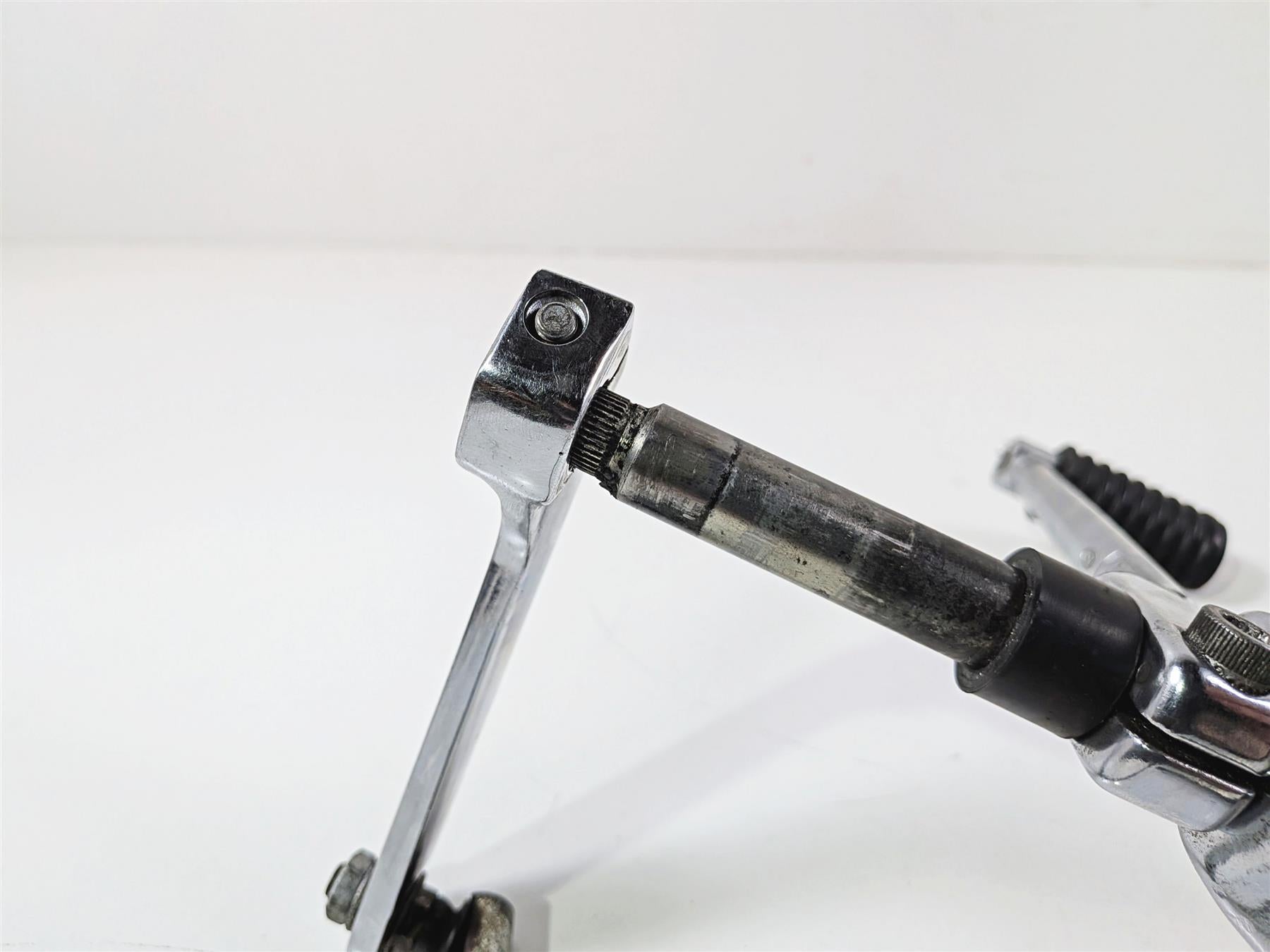 2016 Harley Touring FLHX Street Glide Left Floor Board & Shifter -Read 50622-09A {{ shop.shopifyCountryName }} - Mototech271