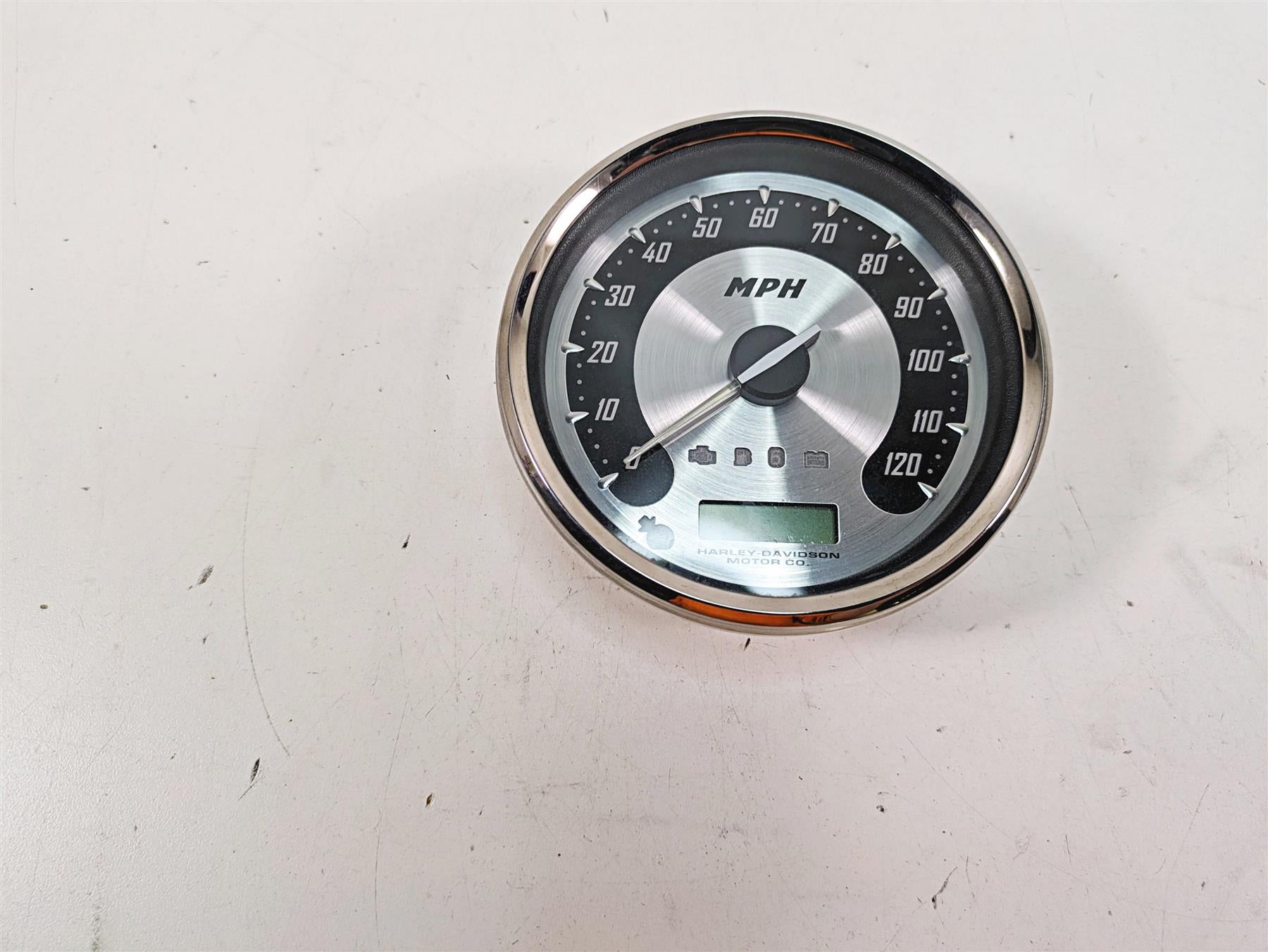2009 Harley Dyna FXDFSE CVO Fat Bob Speedometer Gauge Instrument 67371-09 {{ shop.shopifyCountryName }} - Mototech271