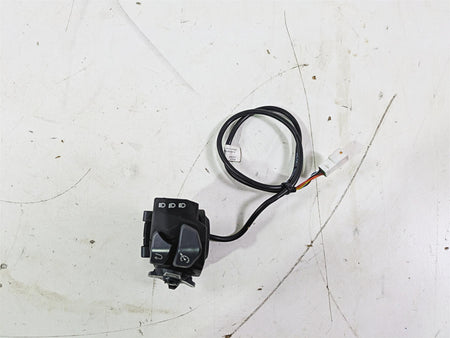 2022 KTM 1290 Super Adventure S Left Hand Control Switch READ 61711070100 {{ shop.shopifyCountryName }} - Mototech271