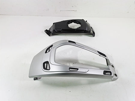 2009 BMW R1200RT K26 Center Tank Cover & Luggage Rack 46637682974 {{ shop.shopifyCountryName }} - Mototech271