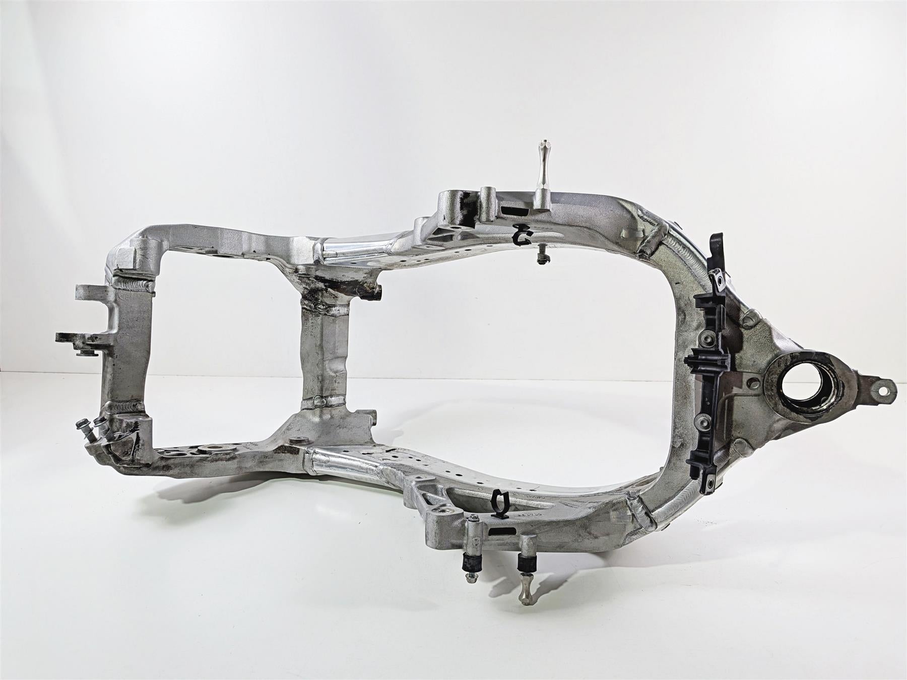 2016 Aprilia RSV 1100 Tuono V4 Factory Straight Main Frame Chassis Texas Salvage Title 858766 {{ shop.shopifyCountryName }} - Mototech271