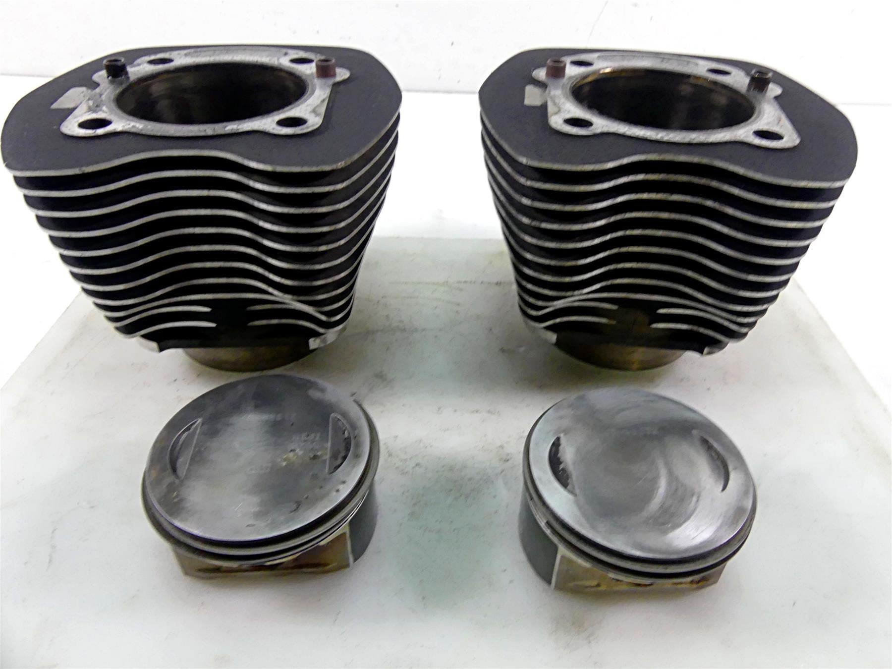 2007 Harley Touring FLHRC Road King Cylinder Jug Barrel & Piston Set 17458-07 {{ shop.shopifyCountryName }} - Mototech271