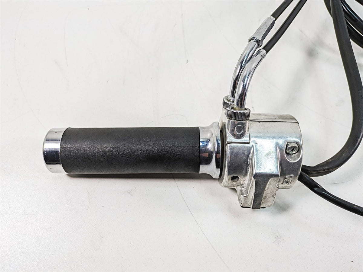 2006 Honda VT1100 C2 Shadow Right Hand Control Switch & Throttle 35013-MAH-A02 {{ shop.shopifyCountryName }} - Mototech271