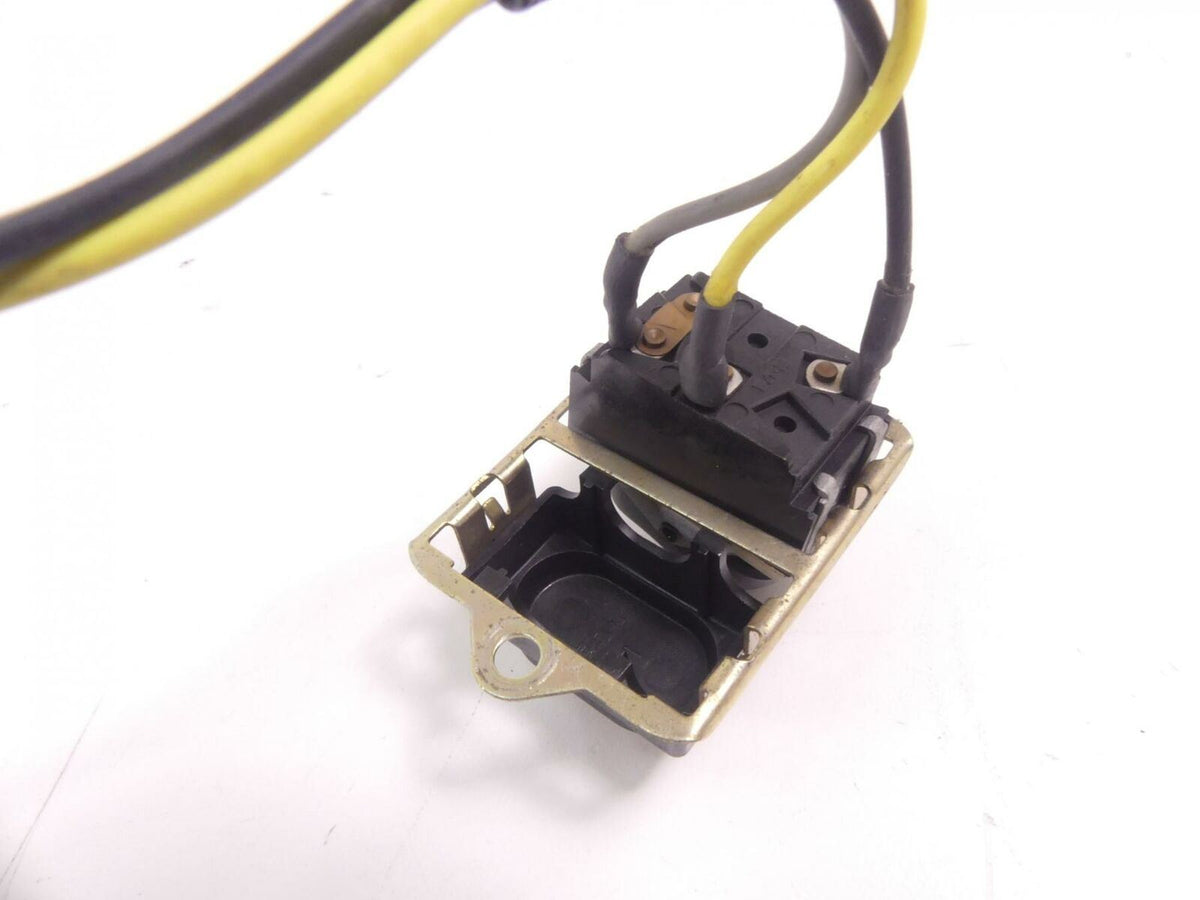 2005 Harley Touring CVO FLHTCSE Electra Glide Auxiliary Cruise Switch 70278-04 {{ shop.shopifyCountryName }} - Mototech271