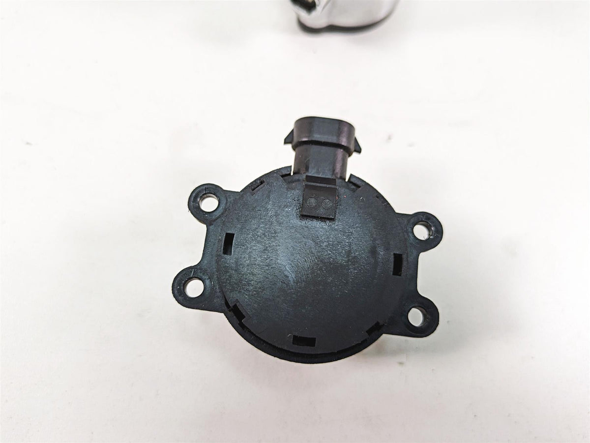 2012 Harley FLD Dyna Switchback Ignition Switch Key Lock Set 71304-04 {{ shop.shopifyCountryName }} - Mototech271