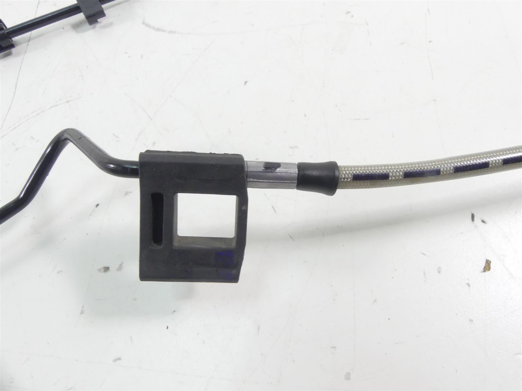 2019 Indian Motorcycle Co. FTR1200 Front Abs Brake Line Hose Set 1913079 {{ shop.shopifyCountryName }} - Mototech271