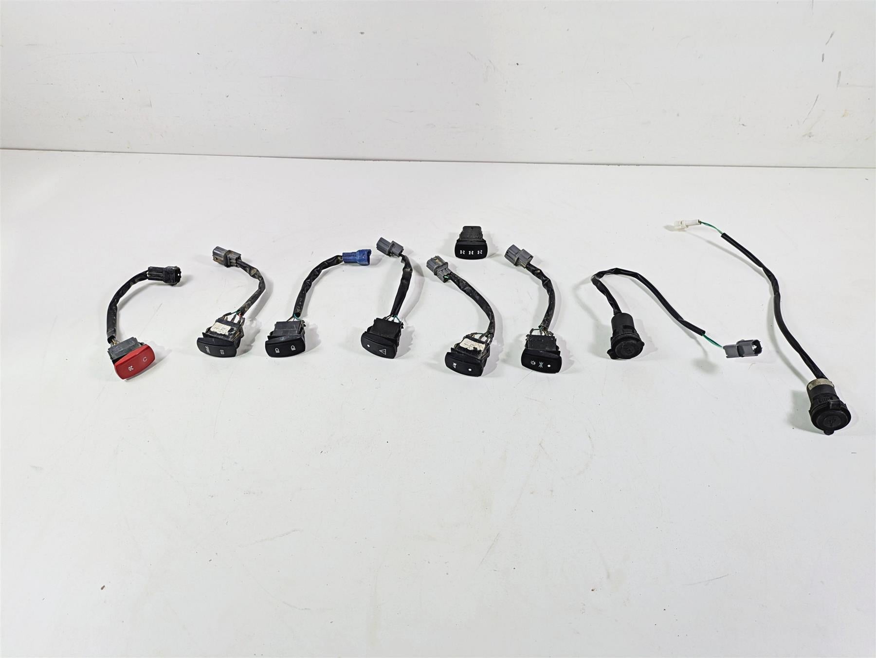 2021 CFMoto Zforce 950 Sport All Button Switch Set Light Awd Horn Sport Kill {{ shop.shopifyCountryName }} - Mototech271