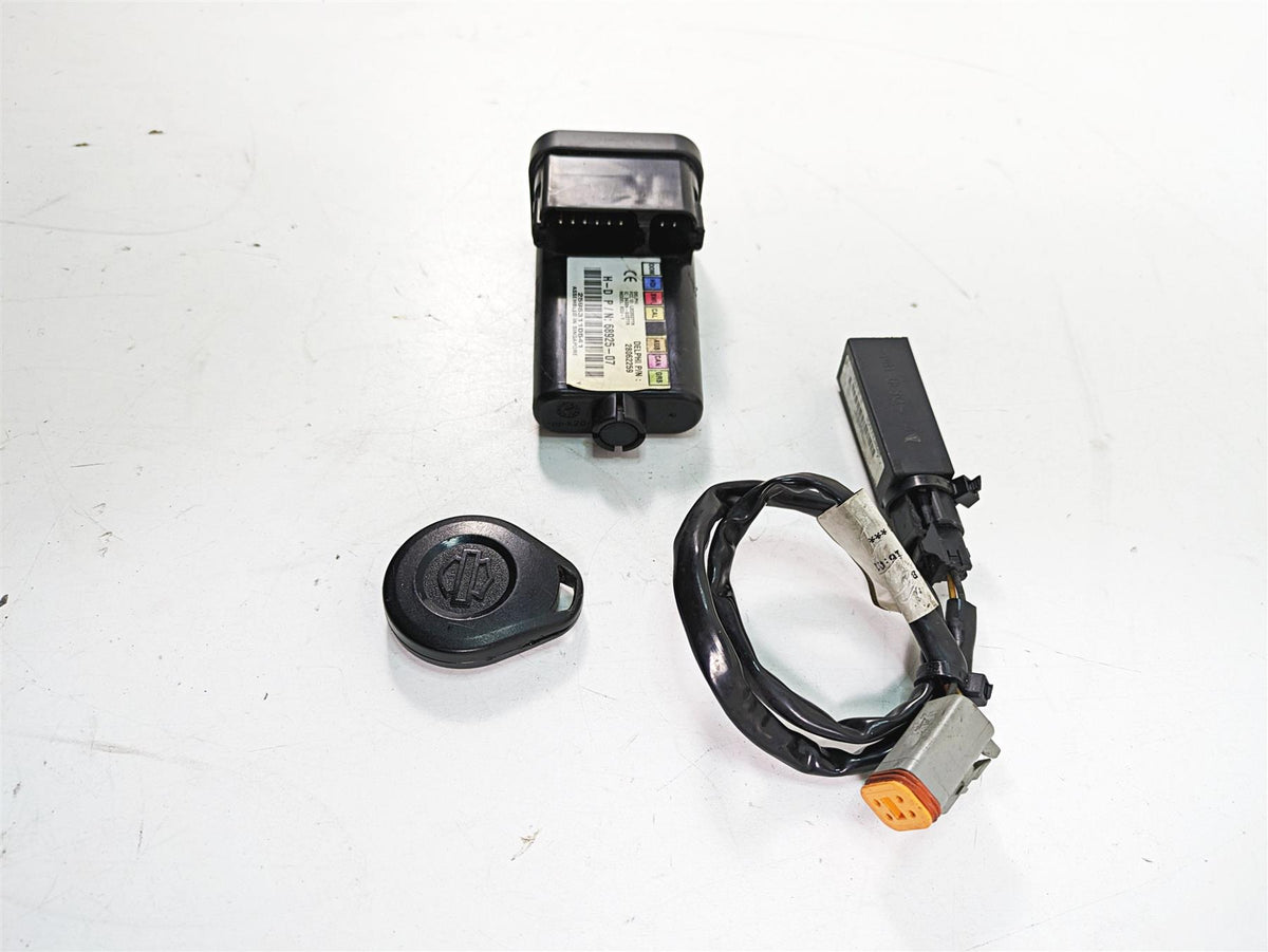 2009 Harley Softail FLSTSB Cross Bones Tssm Security Fob Key Set 68925-07 {{ shop.shopifyCountryName }} - Mototech271
