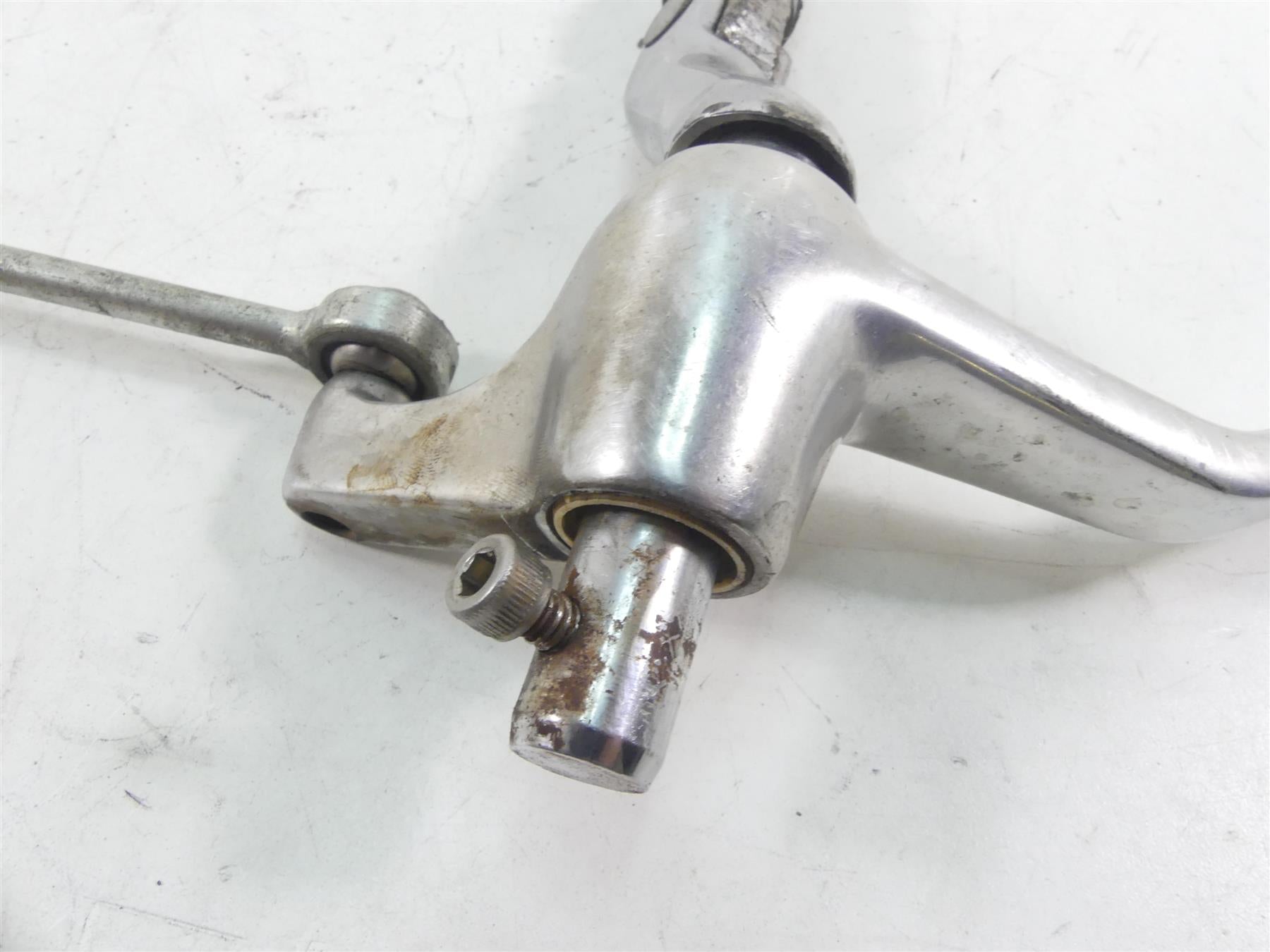 2011 Harley VRSCF Muscle Rod Left Front Footpeg Foot Peg + Shift Lever 50272-02 {{ shop.shopifyCountryName }} - Mototech271