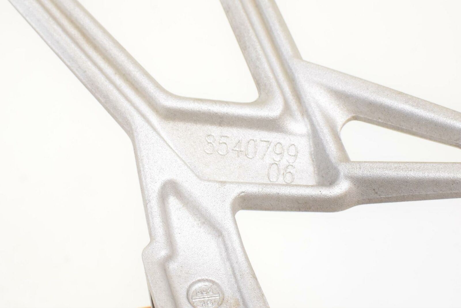 2016 BMW R1200R R1200 R K53 Passenger Footpeg Foot Peg Rest SET 46718540799 {{ shop.shopifyCountryName }} - Mototech271
