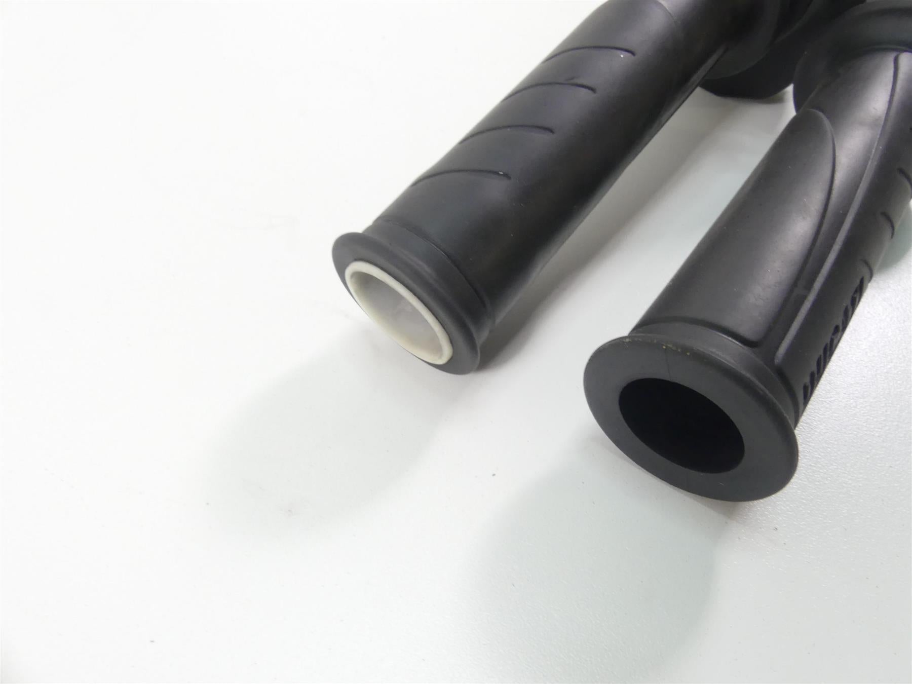 2017 Ducati 939 S Supersport E-Throttle Grip Handle Set 66020093B {{ shop.shopifyCountryName }} - Mototech271
