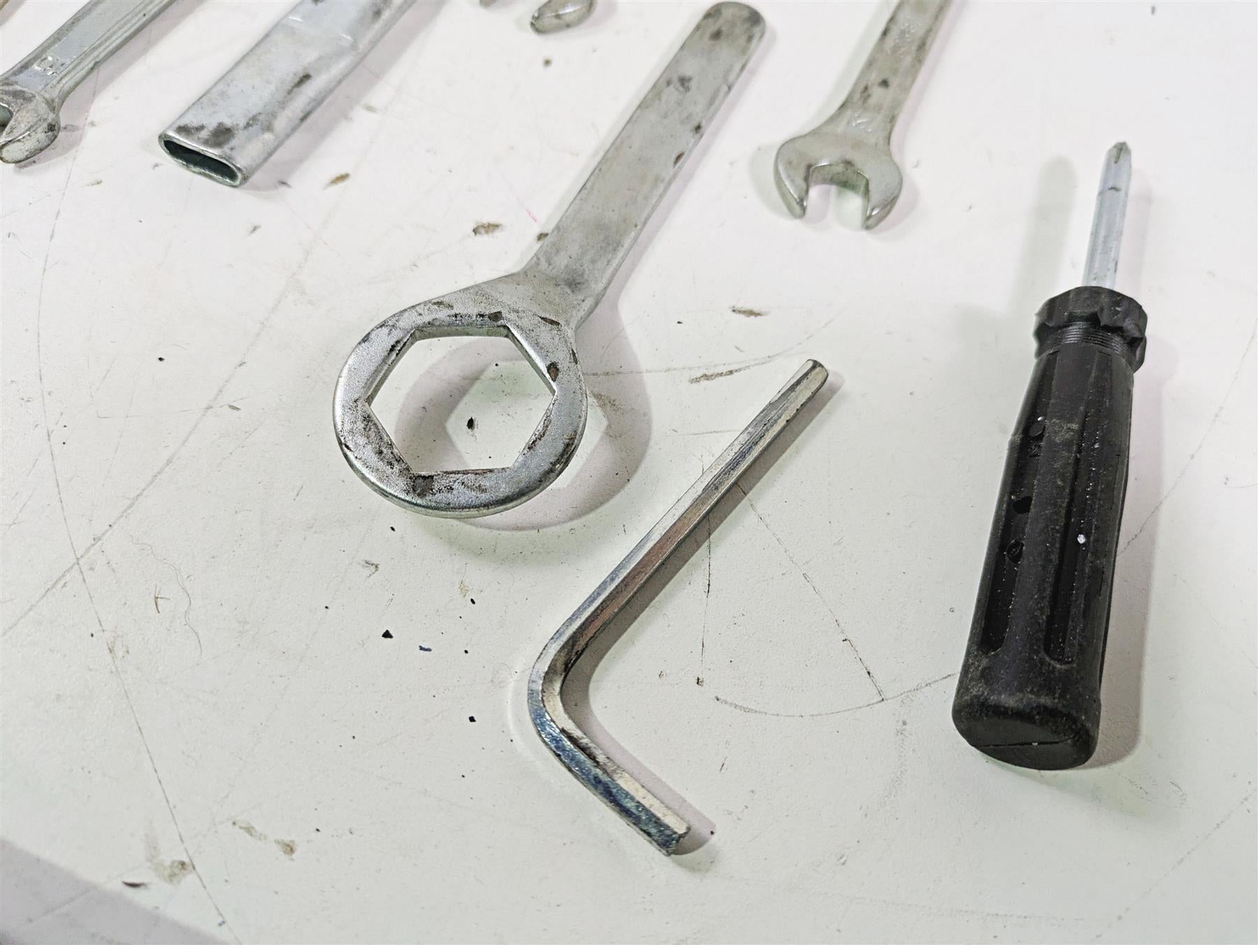2019 BMW G310GS K02 Owners Tool Kit + Bag 71118565867 {{ shop.shopifyCountryName }} - Mototech271