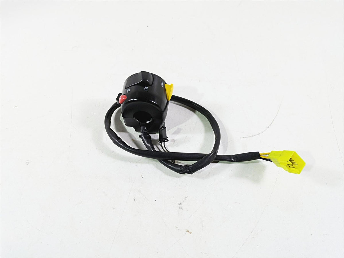 2016 Suzuki M109R VZR1800 Boulevard Left Hand Control Switch 37400-48GB0 {{ shop.shopifyCountryName }} - Mototech271