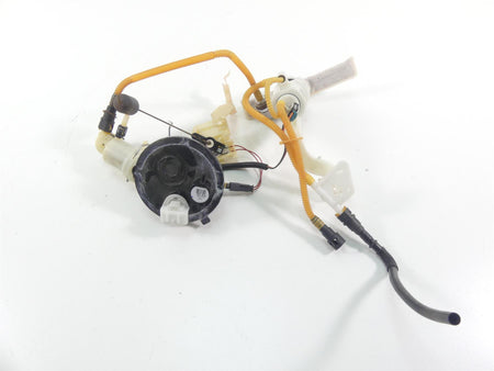 2016 Harley Touring FLHR Road King Fuel Gas Petrol Pump 2K - Tested 75076-08B {{ shop.shopifyCountryName }} - Mototech271