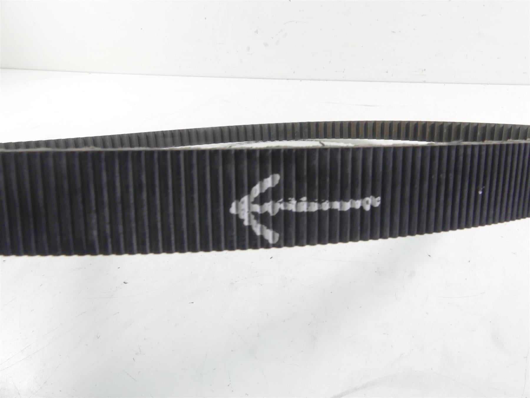 2005 Harley Softail FLSTSC Heritage Springer Rear Drive Belt 135T 40307-00B {{ shop.shopifyCountryName }} - Mototech271